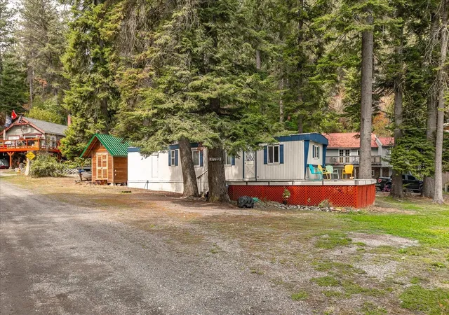 Photo 2 of Manufactured home for sale at 11729 N Honeymoon Bay Rd, Newman Lake, WA 99025 | MLS# 202624165 | Listing updated on 2026-09-18