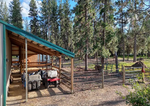 Photo 3 of Single family home for sale at 1329 W Paradise Rd, Spokane, WA 99224 | MLS# 202624182 | Listing updated on 2026-09-22