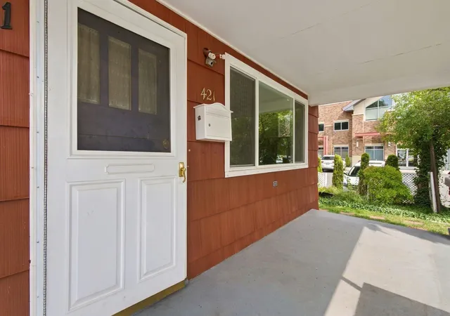 Photo 2 of Single family home for sale at 421 E 28th Avenue, Spokane, WA 99203 | MLS# 202624186 | Listing updated on 2026-09-18