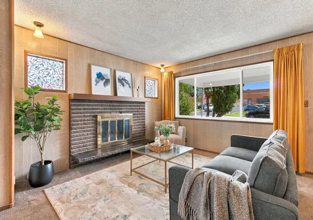 Photo 3 of Single family home for sale at 421 E 28th Avenue, Spokane, WA 99203 | MLS# 202624186 | Listing updated on 2026-09-18