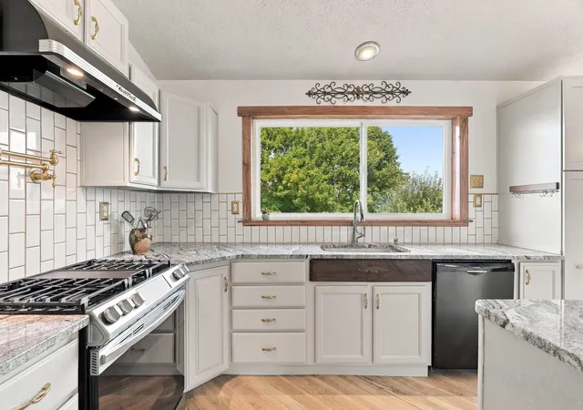Photo 3 of Single family home for sale at 20017 E Grace Ln, Otis Orchards, WA 99027 | MLS# 202624195 | Listing updated on 2026-10-17
