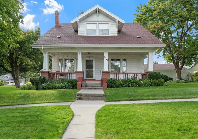 Photo 1 of Single family home for sale at 341 S Broadway St, Tekoa, WA 99033 | MLS# 202624208 | Listing updated on 2026-09-19