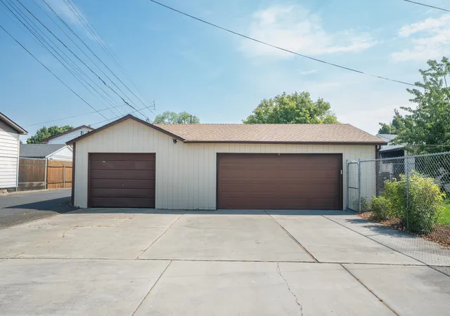 Photo 2 of Single family home for sale at 603 E Columbia Ave, Spokane, WA 99208 | MLS# 202624209 | Listing updated on 2026-09-19