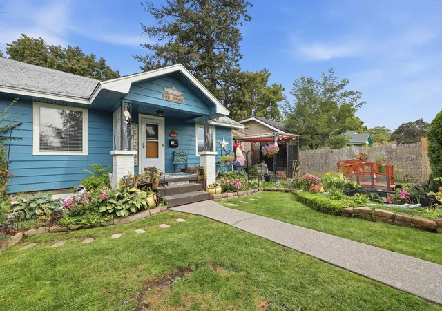 Photo 1 of Single family home for sale at 627 E Empire Ave, Spokane, WA 99207 | MLS# 202624211 | Listing updated on 2026-09-24