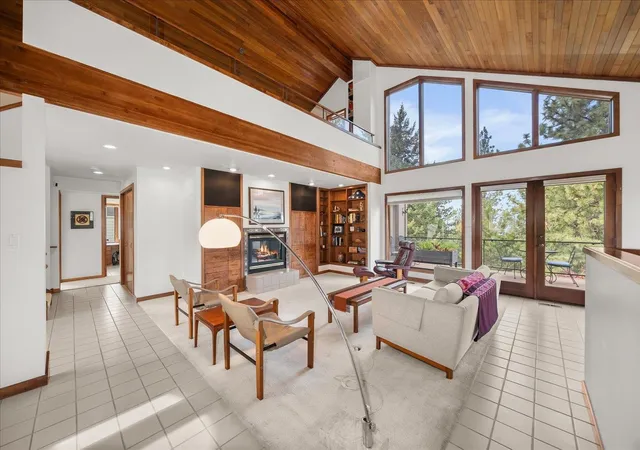 Photo 4 of Sale Pending at 2039 S Parkwood Cir, Spokane, WA 99223 | MLS# 202624226 | Listing updated on 2026-09-25
