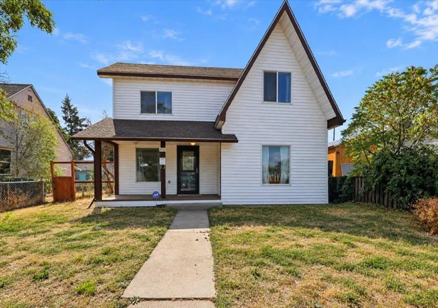 Photo 1 of Single family home for sale at 1712 E Queen Ave, Spokane, WA 99207 | MLS# 202624238 | Listing updated on 2026-09-21