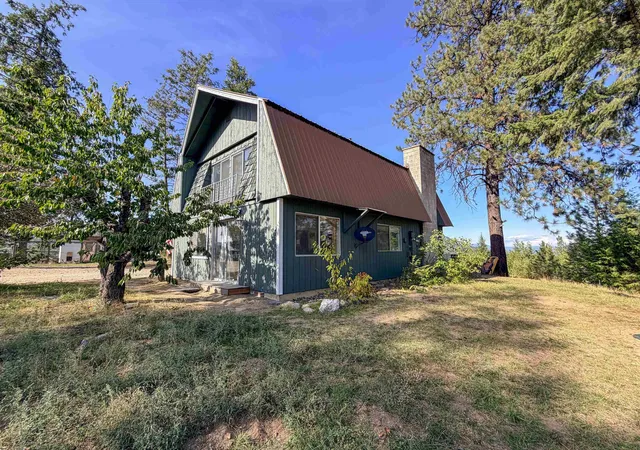 Photo 3 of Single family home for sale at 2231 Blue Crk Locke Rd, Addy, WA 99101 | MLS# 202624245 | Listing updated on 2026-10-05