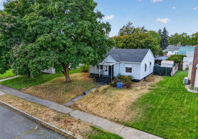 Photo 1 of Single family home for sale at 5403 N Stevens St, Spokane, WA 99205 | MLS# 202624256 | Listing updated on 2026-09-21