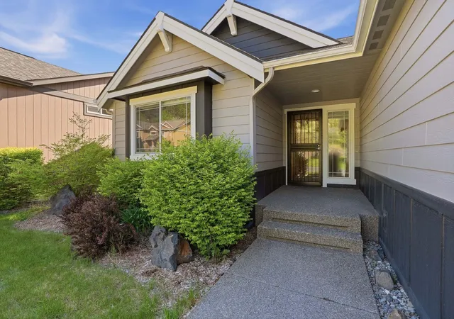 Photo 2 of Single family home for sale at 1907 S Cyn Woods Ln, Spokane, WA 99224 | MLS# 202624270 | Listing updated on 2026-10-22