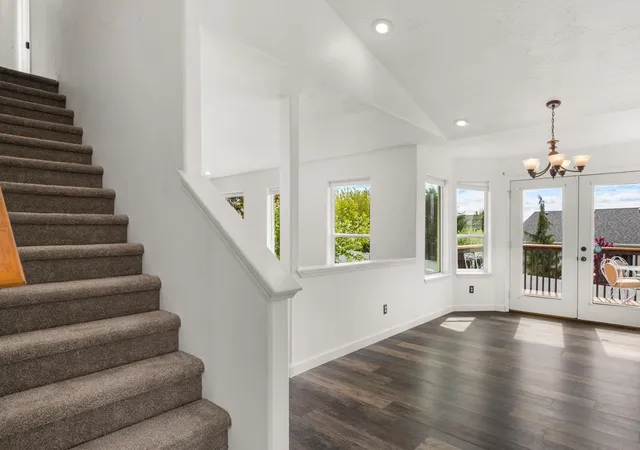 Photo 3 of Sale Pending at 814 E Justin Ave, Medical Lake, WA 99022 | MLS# 202624277 | Listing updated on 2026-09-29
