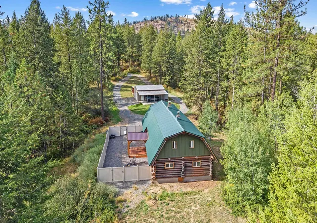 Photo 4 of Single family home for sale at 1150 C Twelve Mile Rd, Addy, WA 99101 | MLS# 202624284 | Listing updated on 2026-09-22