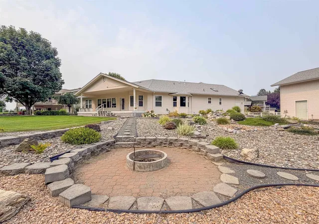Photo 1 of Single family home for sale at 1555 S Meyers St, Kettle Falls, WA 99141 | MLS# 202624294 | Listing updated on 2026-09-22