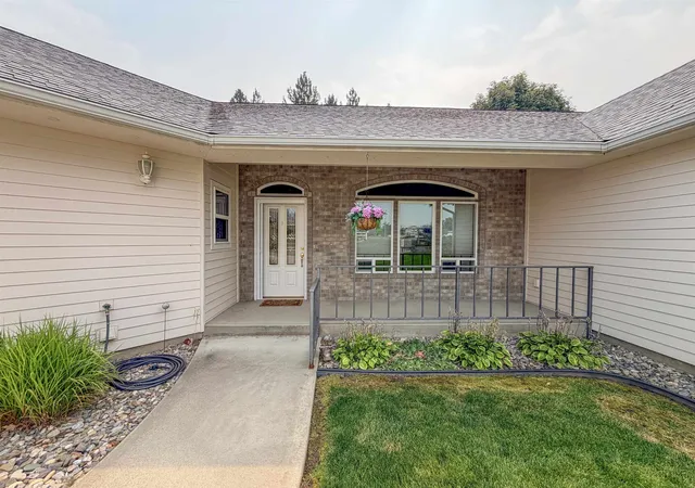 Photo 3 of Single family home for sale at 1555 S Meyers St, Kettle Falls, WA 99141 | MLS# 202624294 | Listing updated on 2026-09-22
