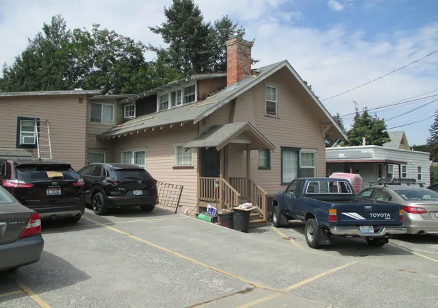 Photo 3 of Multi family home for sale at 905 Ne Lake St, Pullman, WA 99163 | MLS# 202624360 | Listing updated on 2026-09-23