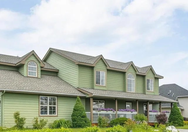 Photo 1 of Single family home for sale at 17201 E Galaxy Ln, Greenacres, WA 99016 | MLS# 202624381 | Listing updated on 2026-10-20