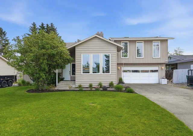 Photo 3 of Single family home for sale at 1415 S Woodlawn Rd, Spokane Valley, WA 99216 | MLS# 202624407 | Listing updated on 2026-09-19