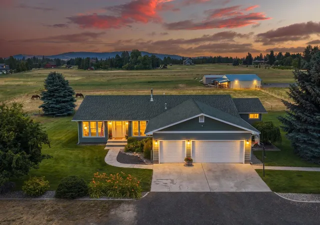 Photo 1 of Single family home for sale at 8711 S Cedar Rd, Spokane, WA 99224 | MLS# 202624452 | Listing updated on 2026-10-22