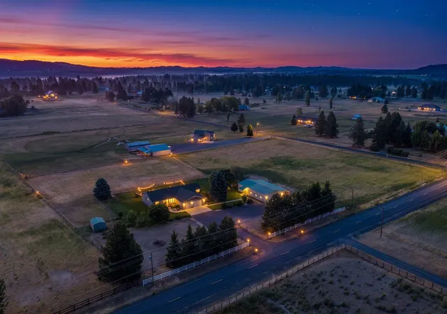 Photo 3 of Single family home for sale at 8711 S Cedar Rd, Spokane, WA 99224 | MLS# 202624452 | Listing updated on 2026-10-22