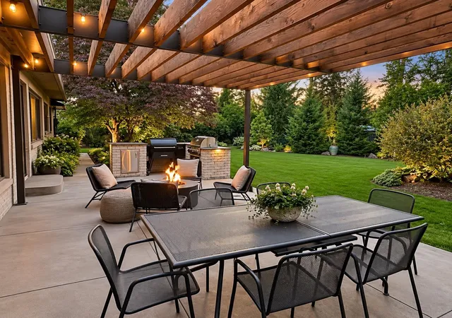 Photo 4 of Single family home for sale at 1010 W Comstock Ct, Spokane, WA 99203 | MLS# 202624483 | Listing updated on 2026-09-19