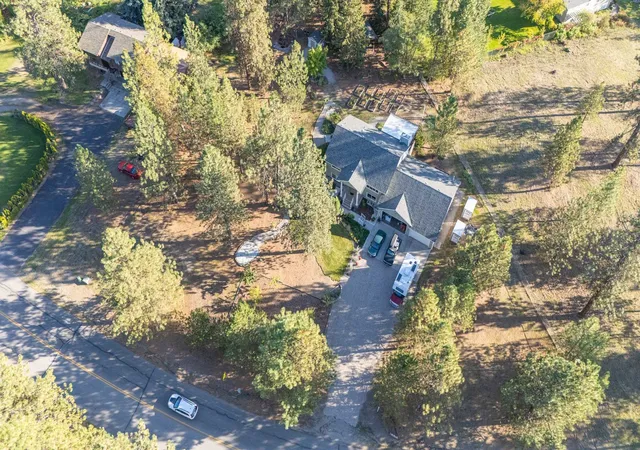 Photo 3 of Single family home for sale at 12829 W Suncrest Dr, Nine Mile Falls, WA 99026 | MLS# 202624491 | Listing updated on 2026-09-19