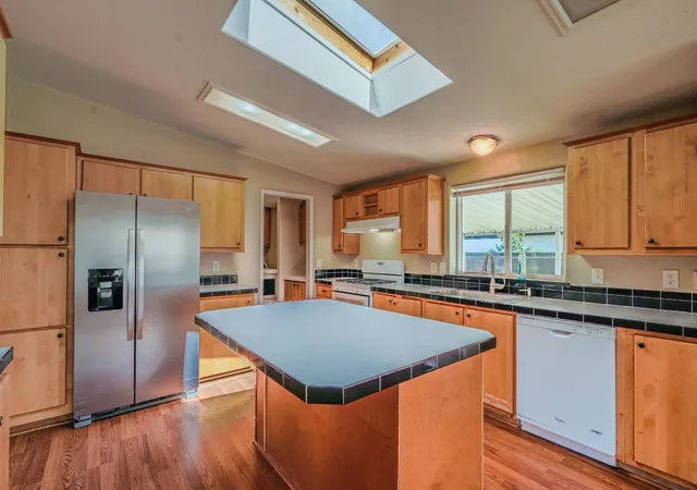 Photo 3 of Manufactured home for sale at 612 N Shamrock Rd, Spokane Valley, WA 99037 | MLS# 202624513 | Listing updated on 2026-09-19