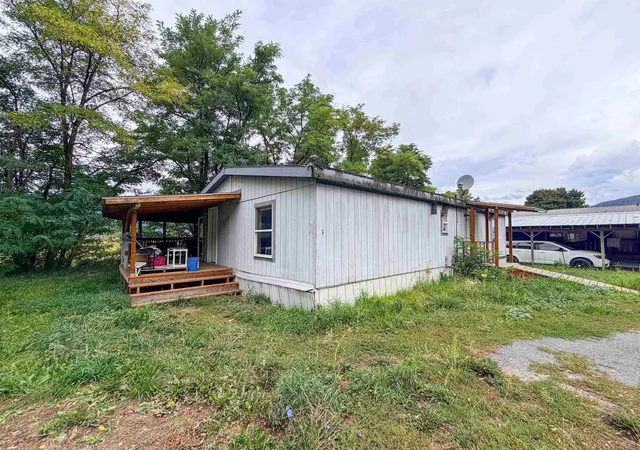 Photo 3 of Manufactured home for sale at 164 Mountain View Ave, Colville, WA 99114 | MLS# 202624517 | Listing updated on 2026-09-19