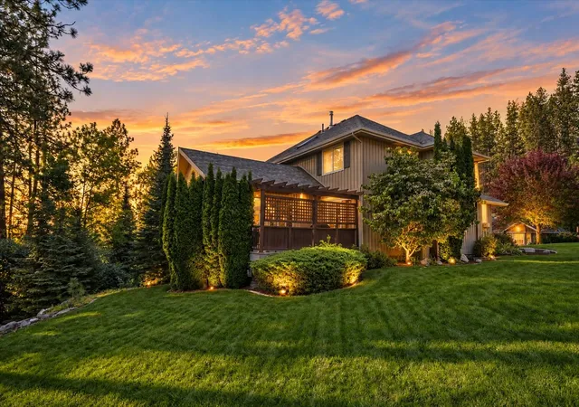 Photo 2 of Single family home for sale at 1414 E Blackwood Ln, Spokane, WA 99223 | MLS# 202624522 | Listing updated on 2026-10-07