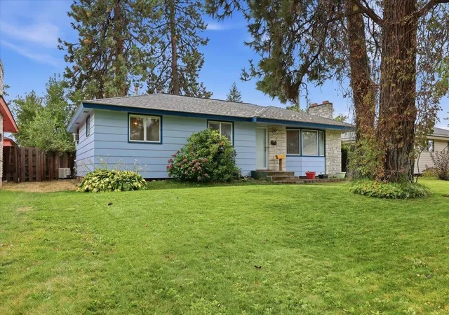 Photo 2 of Single family home for sale at 1221 W Columbia Ave, Spokane, WA 99205 | MLS# 202624532 | Listing updated on 2026-10-04
