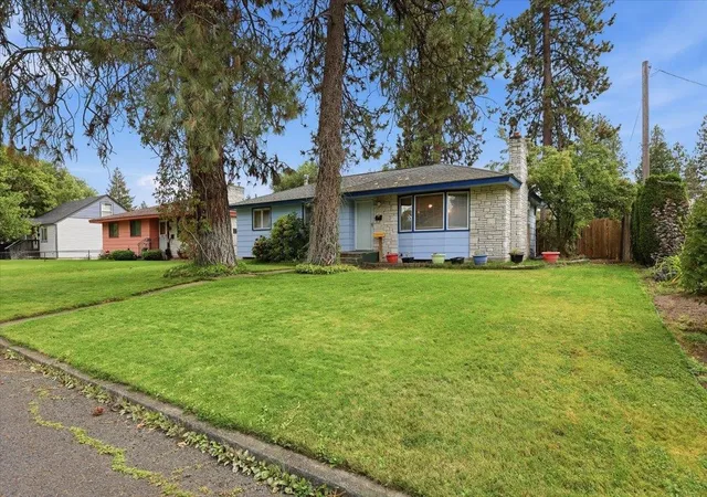 Photo 3 of Single family home for sale at 1221 W Columbia Ave, Spokane, WA 99205 | MLS# 202624532 | Listing updated on 2026-10-04