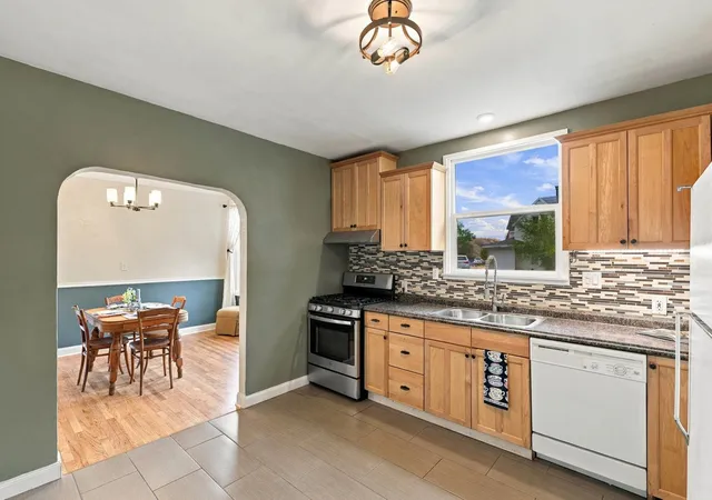 Photo 4 of Single family home for sale at 703 W Spofford Ave, Spokane, WA 99205 | MLS# 202624533 | Listing updated on 2026-09-18