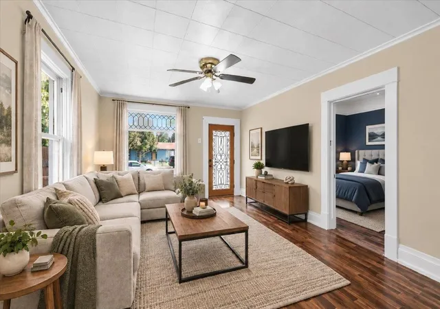 Photo 3 of Sale Pending at 2923 N Smith St, Spokane, WA 99207 | MLS# 202624538 | Listing updated on 2026-10-06