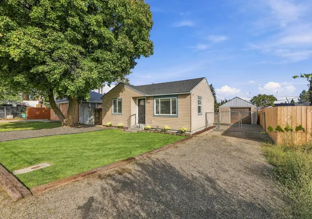 Photo 3 of Single family home for sale at 6327 E 7th Avenue, Spokane Valley, WA 99212 | MLS# 202624539 | Listing updated on 2026-09-18