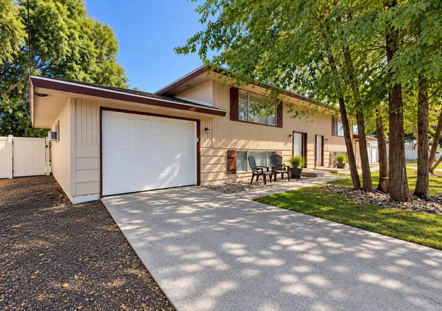 Single family home for sale at 416 N / 418 Skipworth Rd, Spokane Valley, WA 99206 | MLS# 202624544