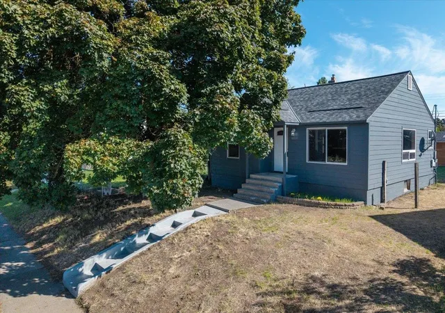 Photo 2 of Single family home for sale at 4808 N Post St, Spokane, WA 99205 | MLS# 202624546 | Listing updated on 2026-09-19