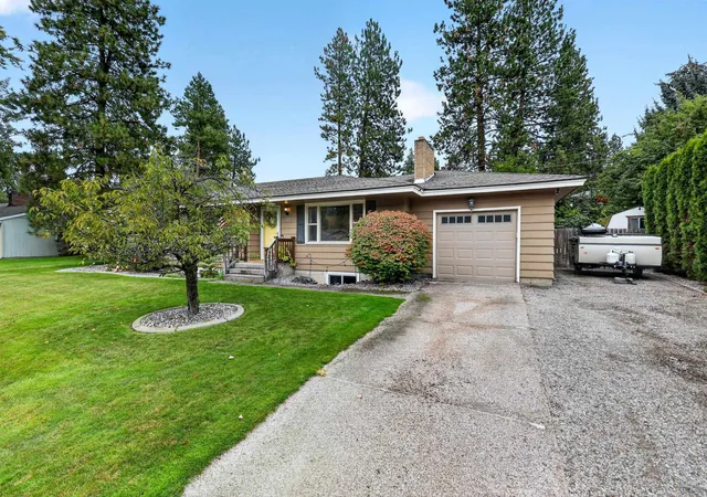 Single family home for sale at 6920 N Fox Point Dr, Spokane, WA 99208 | MLS# 202624547
