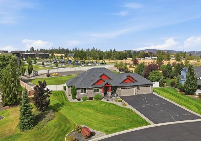 Photo 3 of Single family home for sale at 10113 N Moss Ln, Spokane, WA 99208 | MLS# 202624550 | Listing updated on 2026-09-19
