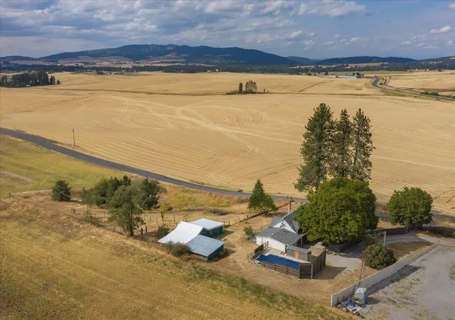 Photo 1 of Single family home for sale at 15110 E Stoughton Rd, Valleyford, WA 99036 | MLS# 202624553 | Listing updated on 2026-09-19