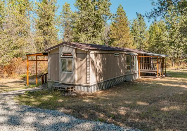 Photo 2 of Manufactured home for sale at 9608 E Ruff Ln, Chattaroy, WA 99003 | MLS# 202624565 | Listing updated on 2026-09-22