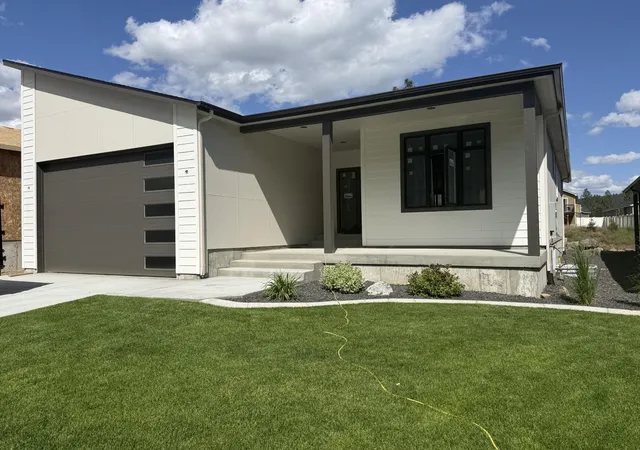 Single family home for sale at 3327 S Morrill Ln, Spokane, WA 99223 | MLS# 202624576