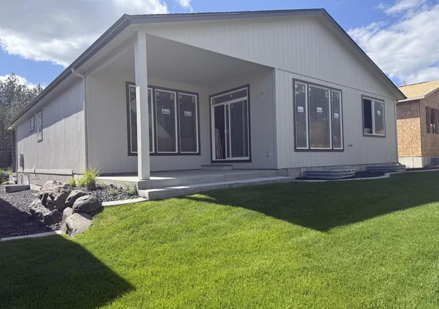 Photo 1 of Single family home for sale at 3327 S Morrill Ln, Spokane, WA 99223 | MLS# 202624576 | Listing updated on 2026-09-21