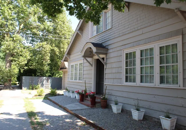 Photo 1 of Multi family home for sale at 2812 N Washington St Aly, Spokane, WA 99205 | MLS# 202624578 | Listing updated on 2026-09-27
