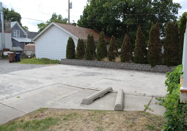 Photo 4 of Multi family home for sale at 1007 W Augusta Ave, Spokane, WA 99205 | MLS# 202624580 | Listing updated on 2026-09-27
