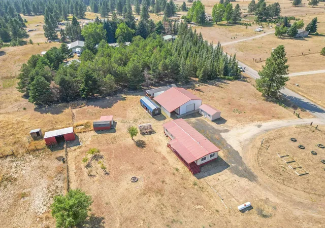 Photo 3 of Manufactured home for sale at 2309 W Blue Quail Ct, Deer Park, WA 99006 | MLS# 202624597 | Listing updated on 2026-09-28