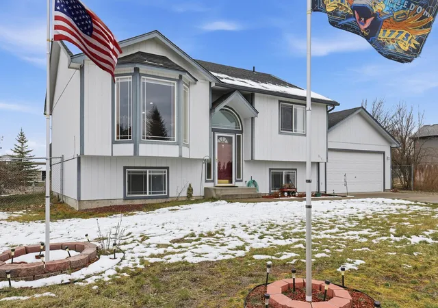 Photo 2 of Single family home for sale at 6171 Moriah Dr, Nine Mile Falls, WA 99026 | MLS# 202624599 | Listing updated on 2026-09-22
