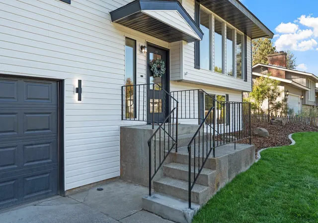 Photo 3 of Single family home for sale at 11201 N Wall St, Spokane, WA 99218 | MLS# 202624628 | Listing updated on 2026-09-22