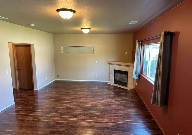 Photo 4 of Single family home for sale at 9211 E Fraser Ct, Spokane, WA 99206 | MLS# 202624640 | Listing updated on 2026-09-22