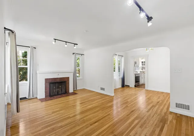 Photo 2 of Single family home for sale at 2911 W Cleveland Ave, Spokane, WA 99205 | MLS# 202624648 | Listing updated on 2026-09-22