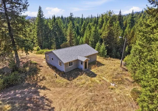 Single family home for sale at 8531 Fertile Valley Rd, Newport, WA 99156 | MLS# 202624651