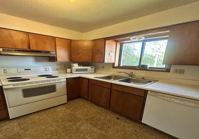 Photo 3 of Sale Pending at 326 Mckay St, Ione, WA 99139 | MLS# 202624671 | Listing updated on 2026-09-24
