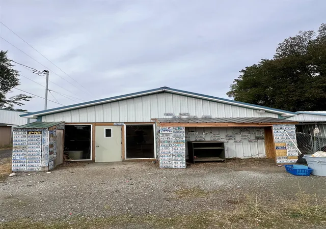 Photo 2 of Manufactured home for sale at 204 S B St, Sprague, WA 99032 | MLS# 202624677 | Listing updated on 2026-09-30